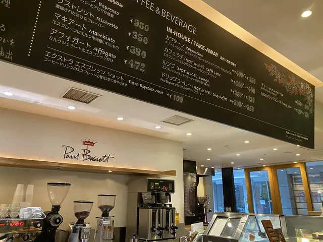 PAUL BASSETT 新宿