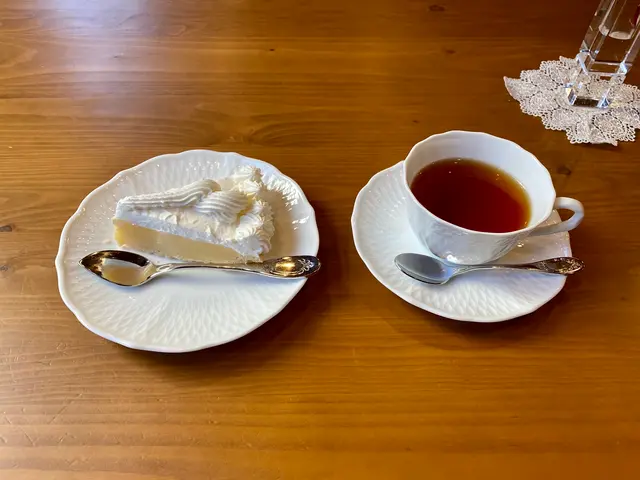 エーデルワイス洋菓子店 呉本通店