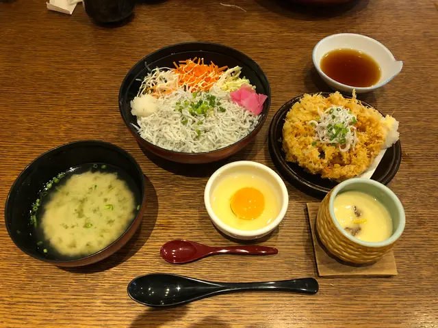 しらす問屋 とびっちょ 本店