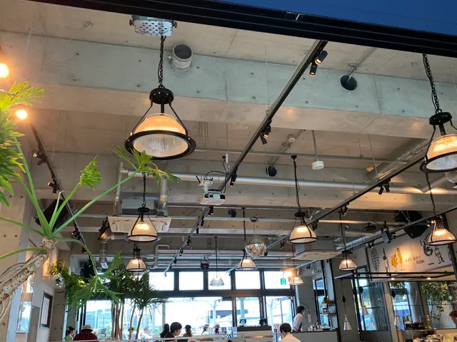 BESIDE SEASIDE（ビサイド シーサイド）