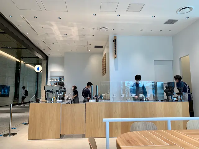 ブルーボトルコーヒー 竹芝カフェ