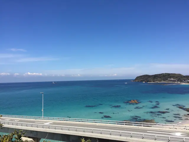 角島大橋 (つのしまおおはし)