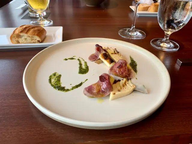 ワカヌイ グリル ダイニング バー東京