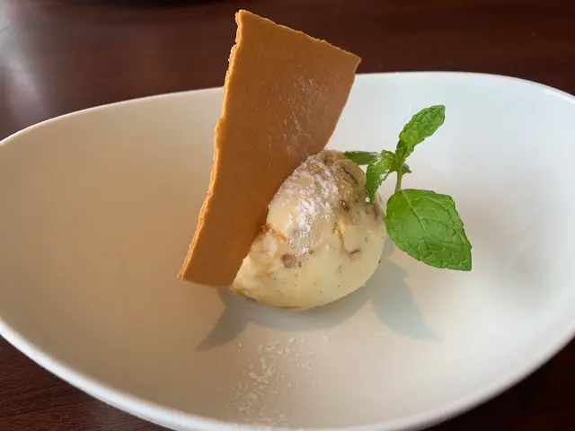 ワカヌイ グリル ダイニング バー東京