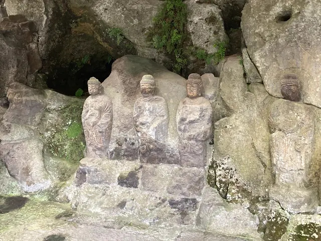 臼杵石仏（臼杵磨崖仏）