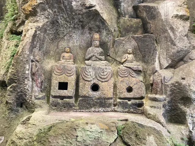 臼杵石仏（臼杵磨崖仏）