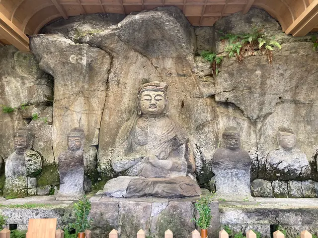 臼杵石仏（臼杵磨崖仏）