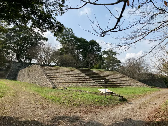 岡城跡