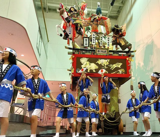 みなとつるが山車会館