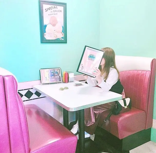 HOT BUNNY DINER