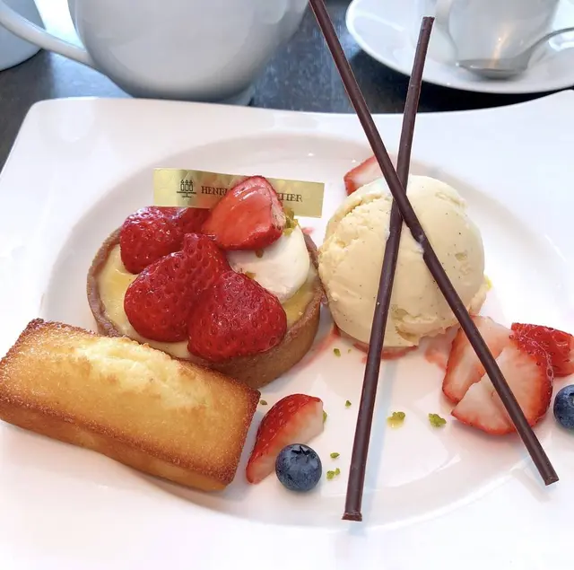 アンリ・シャルパンティエ酒蔵通り店