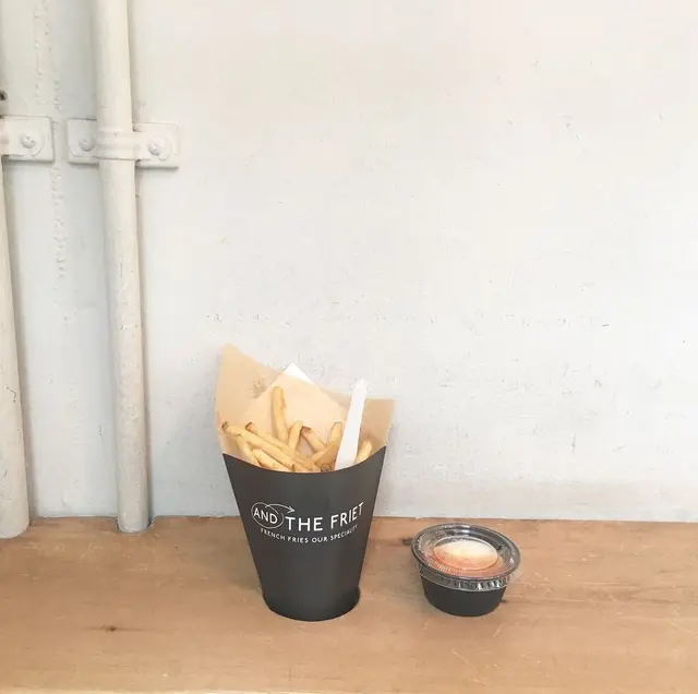 AND THE FRIET