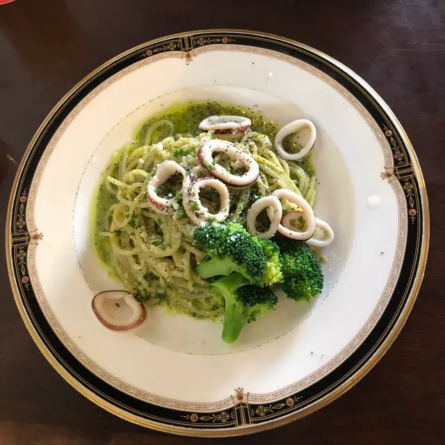 パスタ食堂 アントロワ