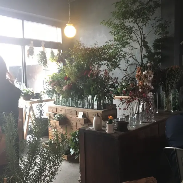 from afar（フロムアファー ）