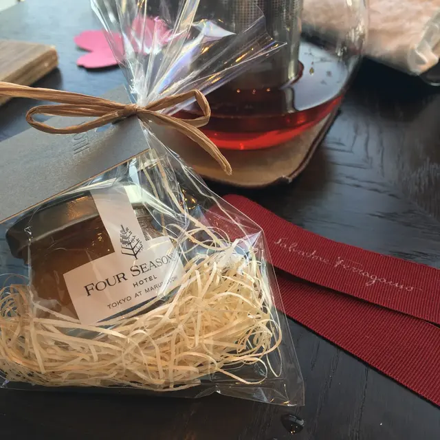 フォーシーズンズホテル丸の内 東京 Four Seasons Hotel Tokyo at Marunouchi