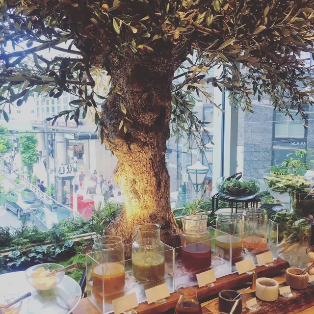 Cosme Kitchen Adaptation