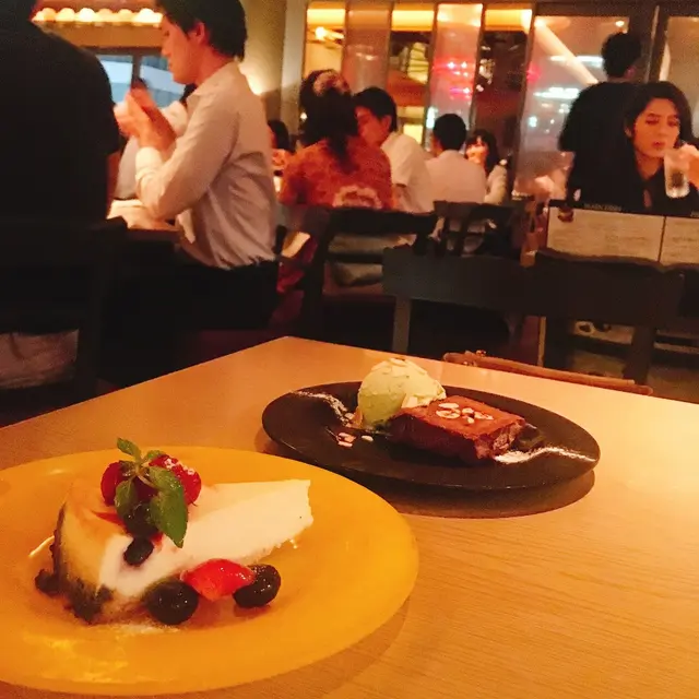 RIGOLETTO BAR AND GRILL （リゴレット バー アンド グリル）