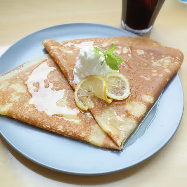 TRITON CAFE 代官山