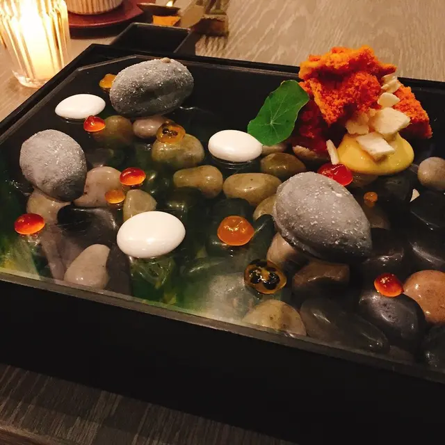 JANICE WONG DESSERT BAR