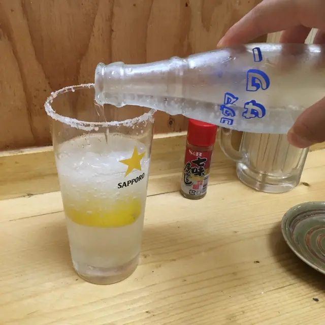 もつ焼き でん 中目黒店