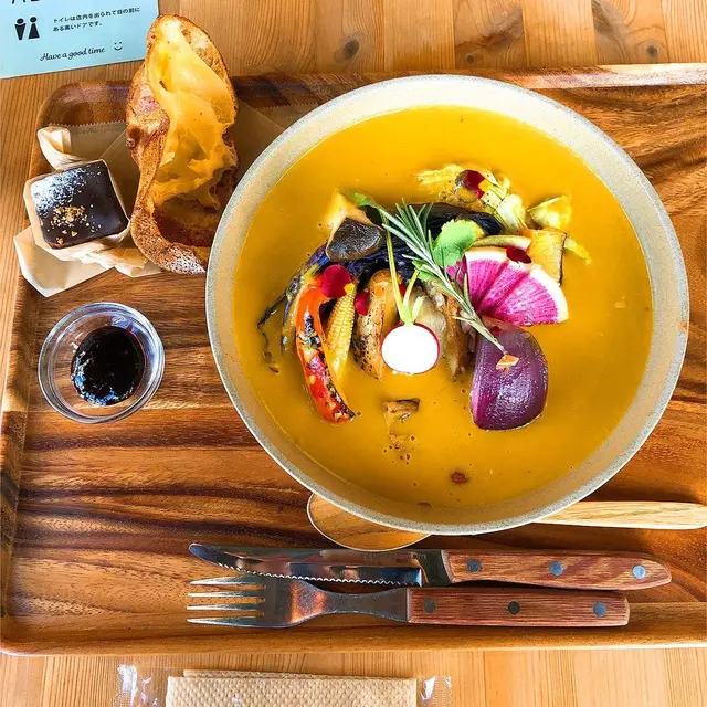 ROCCA & FRIENDS（ロッカ＆フレンズ）