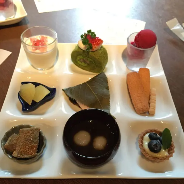 【移転】伊右衛門サロン