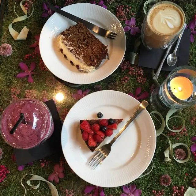 ニコライバーグマン ノム（Nicolai Bergmann NOMU ）