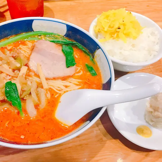支那麺 はしご 赤坂店