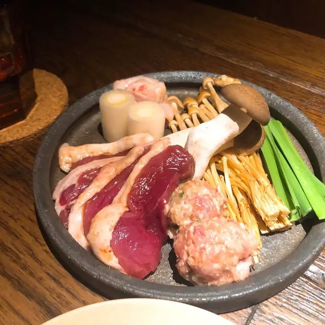 Na Camo guro （ナカモグロ）