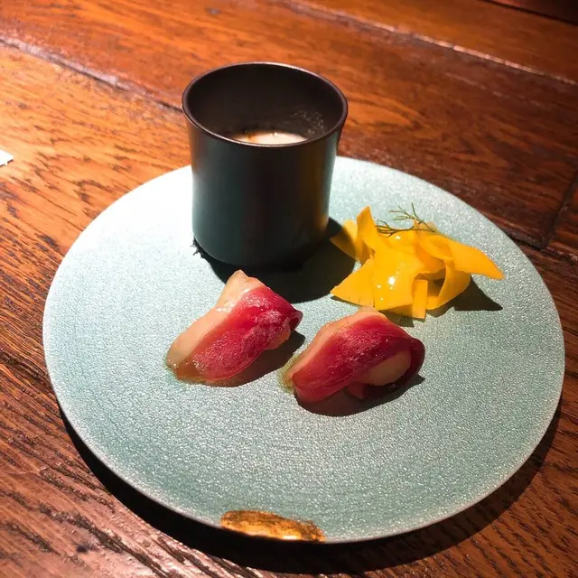 Na Camo guro （ナカモグロ）