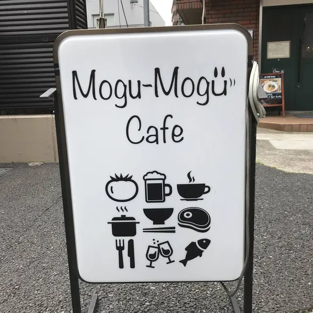 Mogu‐Mogu Cafe