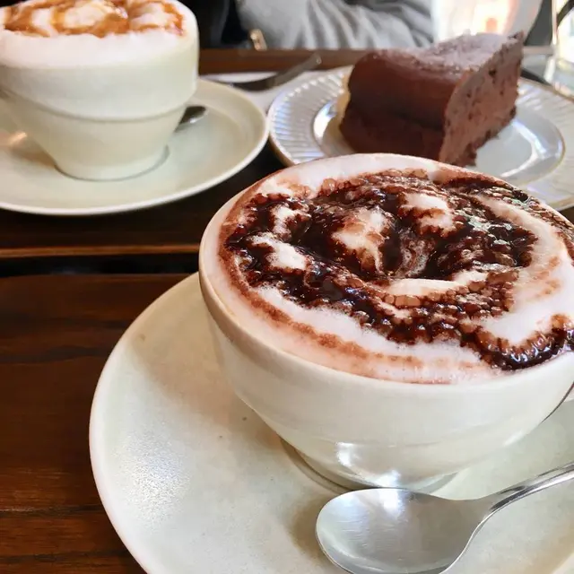 シュードゥリュバン(Chou de ruban)