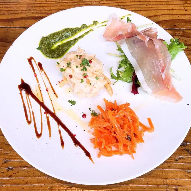 チキンビストロ トリコヤ （BISTRO TORICOYA）
