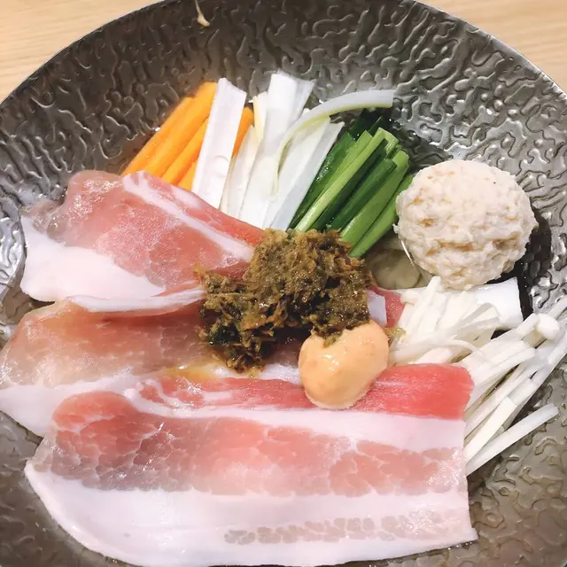 極 じらいや