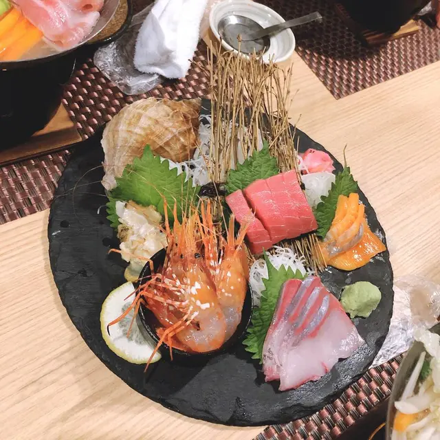 極 じらいや