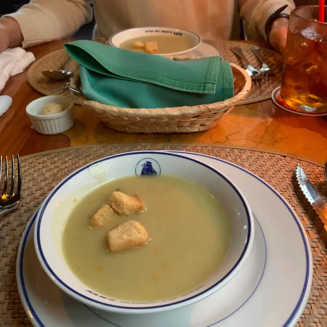 サムズバイザシー泡瀬店