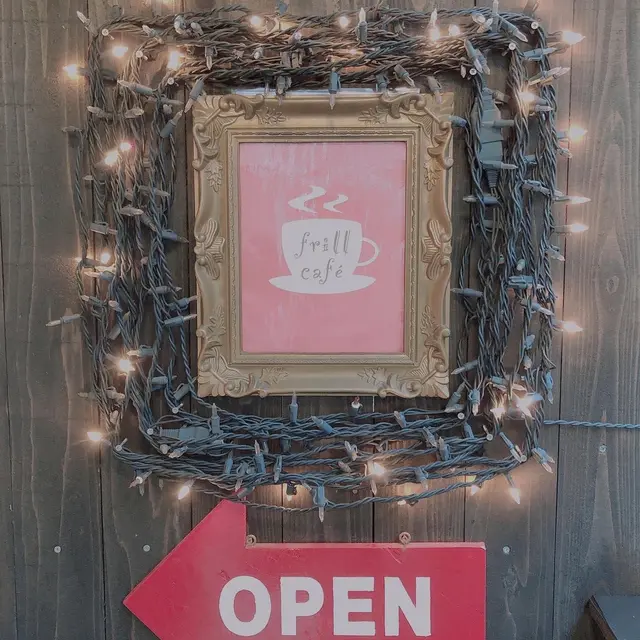 frill café