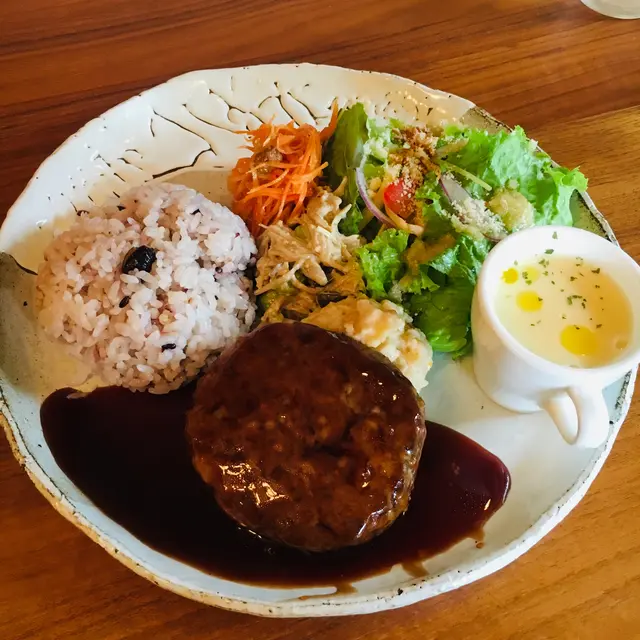 庭園カフェ 畔亭