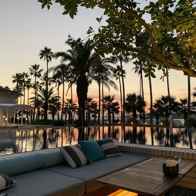 MALIBU HOTEL（マリブホテル）