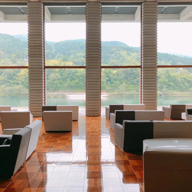 リバーリトリート 雅樂倶 （がらく）