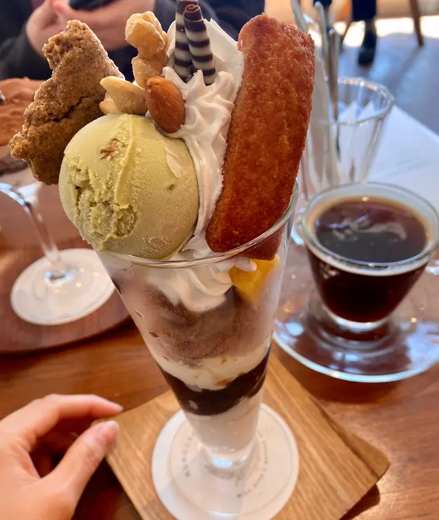 コーヒーとパフェのお店 Kurocafe