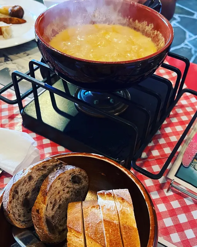 スイス料理 プチ・シャレー