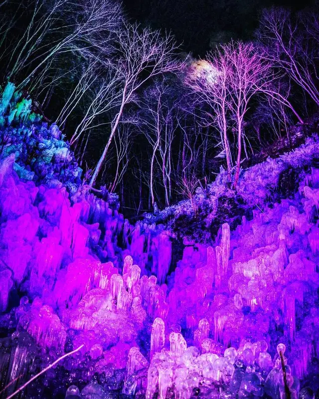 あしがくぼの氷柱