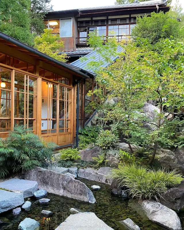 美ヶ原温泉 鄙の宿 金宇館