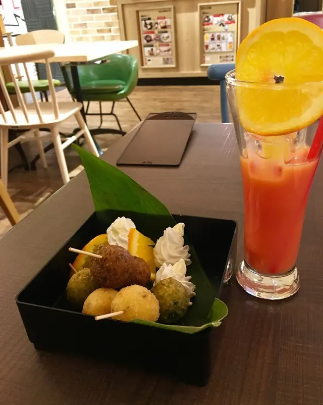 ヴィレッジヴァンガードカフェ ルミネエスト新宿店