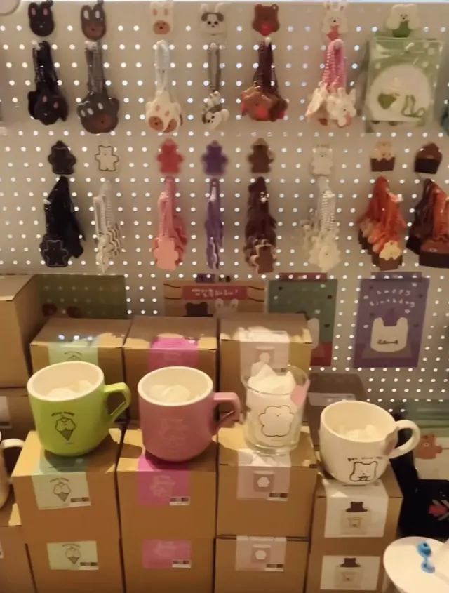 Chanibear STATION（クマのカフェ＆雑貨）