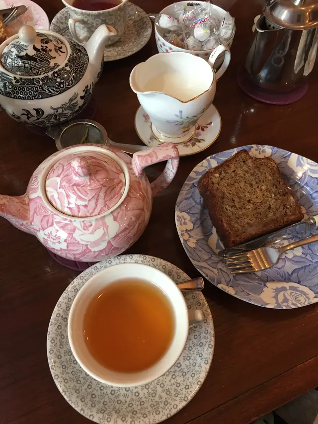 Tiny Toria Afternoon tea & Cafe