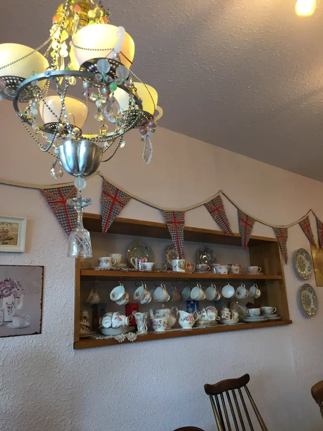 Tiny Toria Afternoon tea & Cafe