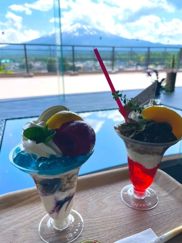 ふじさんデッキ 光と雲の展望台