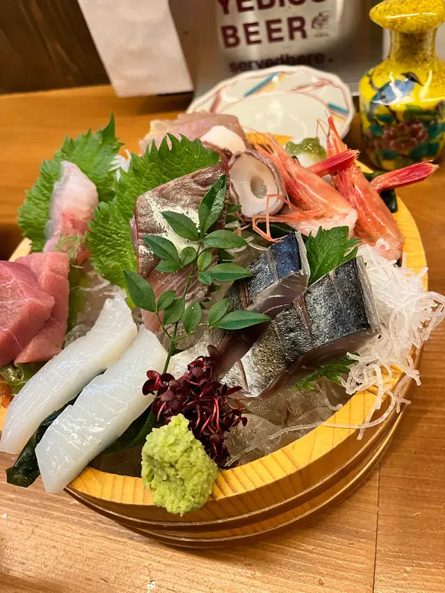魚吟 (うおぎん)【お刺身・のど黒】